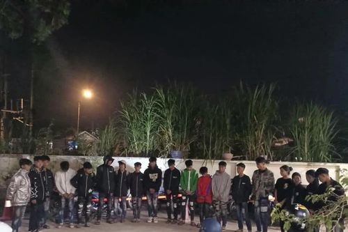 Xử lý nhiều thanh thiếu niên, học sinh không tuân thủ luật giao thông