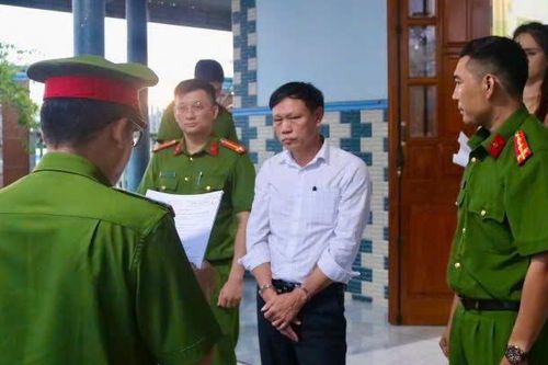 Khởi tố cán bộ địa chính xã lừa đảo chiếm đoạt hàng tỷ đồng của dân