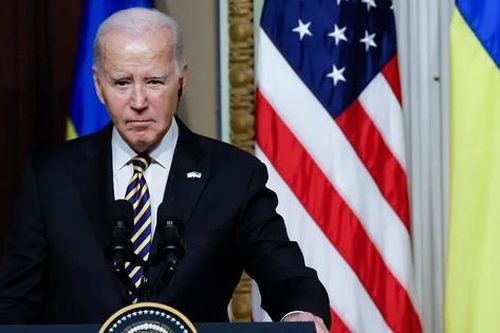 Tổng thống Mỹ Biden muốn xóa khoản nợ 4 tỷ đô la cho Ukraine