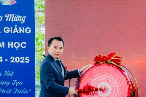 Trường Cao đẳng Dược Hà Nội khai giảng năm học mới