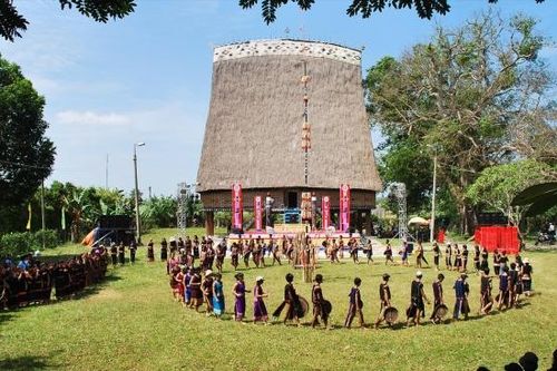 Bảo tồn và phát huy giá trị văn hóa truyền thống các dân tộc tại Kon Tum