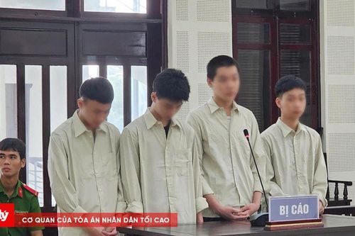 Cả nhóm cùng vào tù vì mang kiếm tự chế đi chém người
