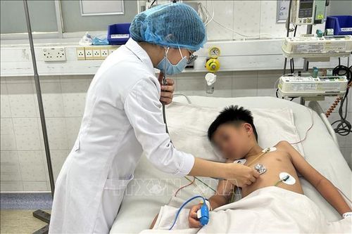 Sốt xuất huyết ở trẻ em tiếp tục tăng, nhiều ca biến chứng nặng