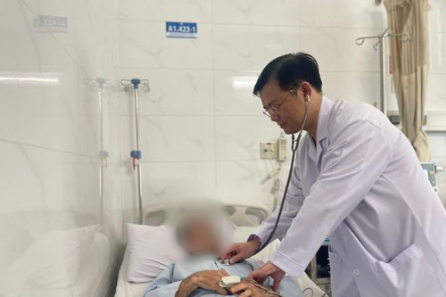 TP Hồ Chí Minh: Cứu sống một công nhân bị ngừng tim hai lần