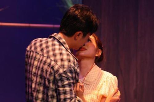 Cặp đôi Vbiz vướng nghi vấn hẹn hò, nay cùng nhau làm một việc