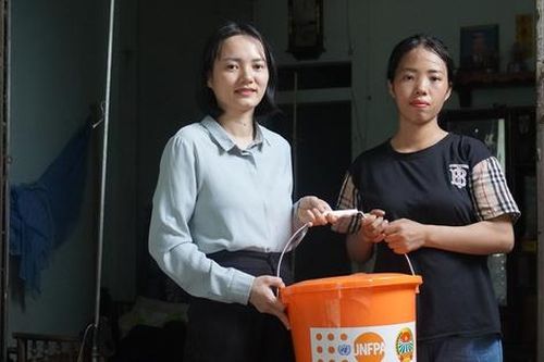 16 tỉ đồng hỗ trợ phụ nữ, trẻ em và người cao tuổi sau bão Yagi