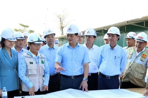 Chủ tịch UBND tỉnh Bắc Ninh yêu cầu đẩy nhanh tiến độ nhà ở xã hội, thương mại trên địa bàn