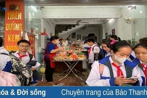 Thận trọng với đồ ăn vặt trước cổng trường