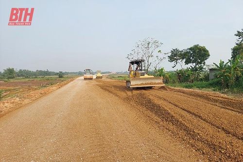 Xây dựng những tuyến đường mở hướng tương lai