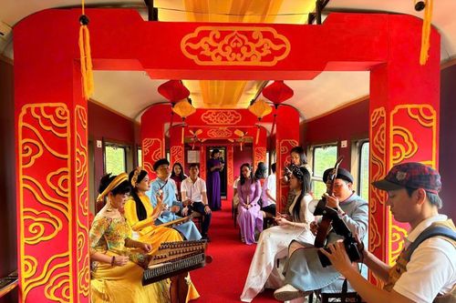 Chuyến tàu 'Kết nối di sản miền Trung' đứng đầu hạng mục hoạt động - dịch vụ trải nghiệm ấn tượng