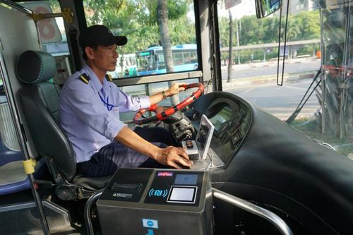 Đầu năm 2025, 100% tuyến xe buýt trợ giá ở TP.HCM sẽ thanh toán không tiền mặt