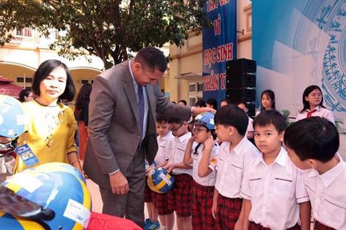 An toàn cho trẻ đến trường