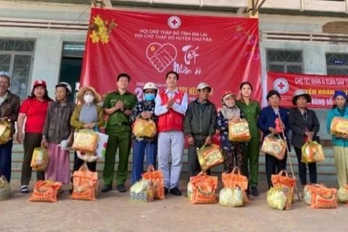Gia Lai phấn đấu vượt chỉ tiêu phong trào 'Tết Nhân ái' 2025
