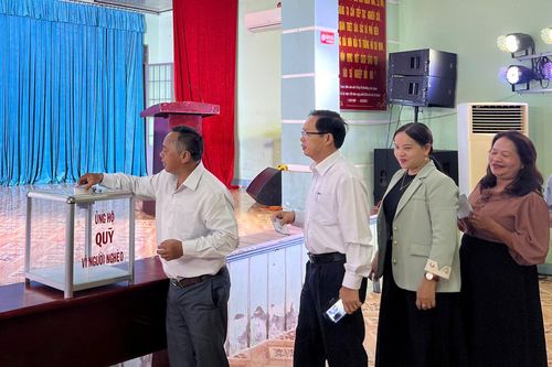 Huyện Khánh Vĩnh phát động ủng hộ Quỹ 'Vì người nghèo' năm 2024