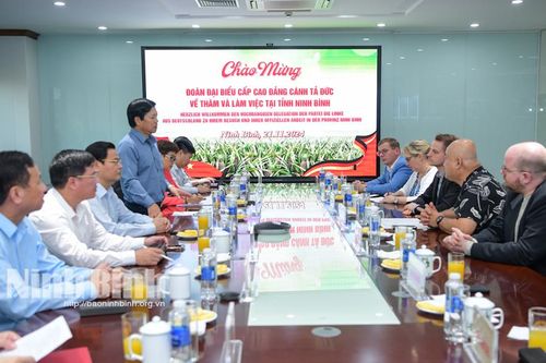Đoàn đại biểu cấp cao Đảng Cánh tả Đức thăm và làm việc tại Ninh Bình