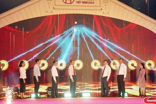 Khai mạc Hội chợ đặc sản vùng miền Việt Nam năm 2024