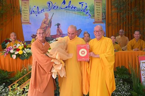 Đồng Tháp: Thượng tọa Thích Tĩnh Triệt làm Quyền Hiệu trưởng Trường Trung cấp Phật học tỉnh