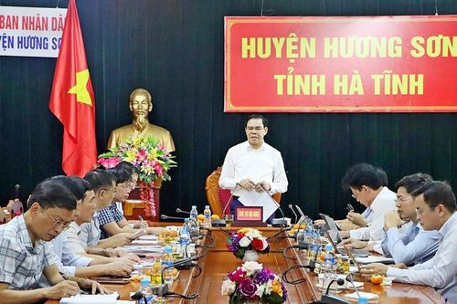 Hà Tĩnh: Đẩy nhanh tu bổ, tôn tạo di tích khu mộ, tượng đài Hải Thượng Lãn Ông