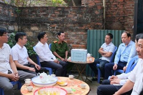 Vĩnh Phúc: Chia sẻ đau thương, mất mát với gia đình nạn nhân tai nạn giao thông
