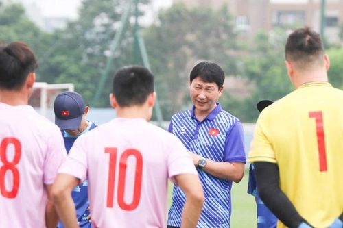Đội tuyển Việt Nam có 3 trận đấu tập tại Hàn Quốc