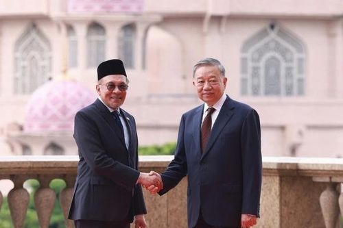 Thủ tướng Malaysia chủ trì lễ đón Tổng Bí thư Tô Lâm