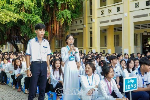 Phát triển đảng viên từ học đường