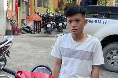 Truy nóng thanh niên 18 tuổi nghiện ma túy, giật điện thoại của nữ công nhân