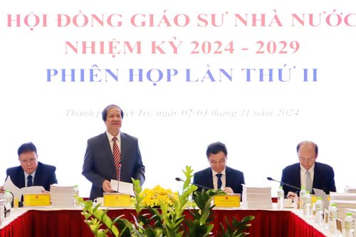 Một ứng viên xin rút công nhận chức danh phó giáo sư 2024