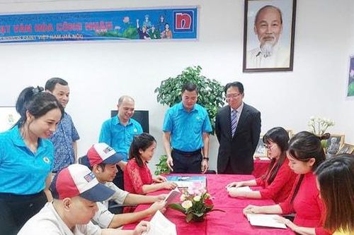Thiết chế văn hóa dành cho công nhân: Vì sao chưa đáp ứng nhu cầu của người lao động?