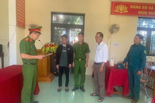 Mang dao vào trường học để giải quyết mâu thuẫn