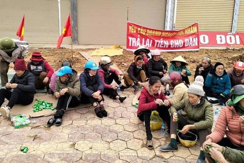 Công an tìm người gửi tiền vào một doanh nghiệp vàng bạc ở Nghệ An