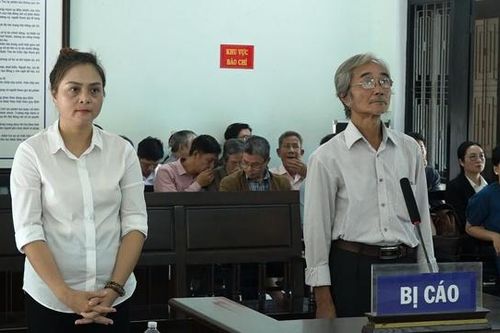 Tham ô tài sản, hai cán bộ lĩnh án