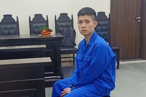 Dùng kiếm đâm chủ nợ vì bị đến nhà 'réo tên' đòi tiền