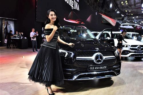 Mercedes-Benz tại Việt Nam phần lớn là xe nhập khẩu