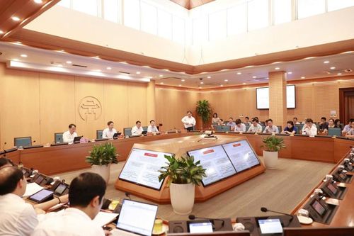Hà Nội: tháo gỡ vướng mắc về thể chế để chuyển đổi số hiệu quả