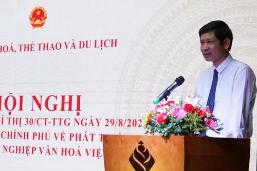 Phát triển các ngành công nghiệp văn hóa Việt Nam nhanh, bền vững, tương xứng với tiềm năng, lợi thế