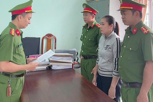 Khởi tố đối tượng tổ chức đánh bạc