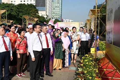 Khai mạc Triển lãm ảnh đồng bào dân tộc thiểu số tại TPHCM 2024