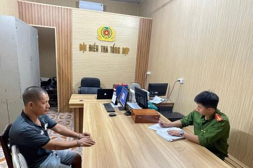 Khởi tố kẻ say rượu, chửi bới ở ngày hội Đại đoàn kết