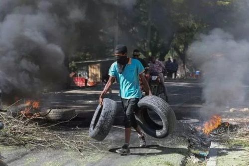 Haiti: Bạo lực leo thang nguy hiểm, Tổng thống Pháp dính 'vạ miệng' khiến Port-au-Prince nổi giận
