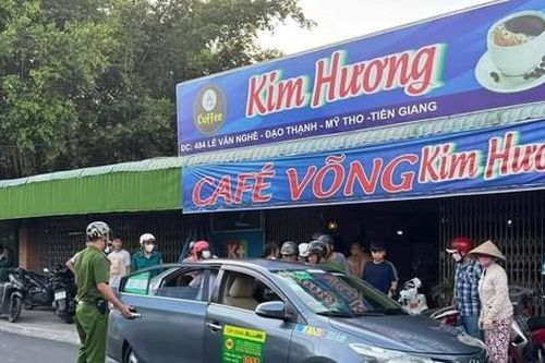 Đang nằm võng nghỉ mệt bị bạn mang dao chém lìa ngón tay