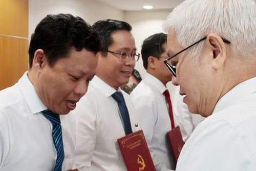 Bình Dương điều động, bổ nhiệm nhiều cán bộ chủ chốt