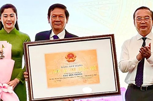 Chợ Bến Thành được xếp hạng di tích cấp thành phố