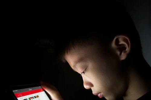 Làm thế nào để bảo vệ trẻ em trước những mối nguy hại trên môi trường mạng?