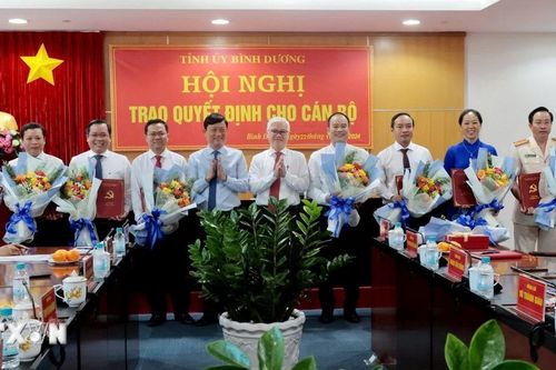 Tỉnh Bình Dương điều động và bổ nhiệm nhiều nhân sự mới