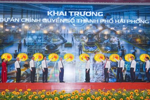 Dự án Chính quyền số: Nâng cao năng lực cạnh tranh của thành phố hoa phượng đỏ