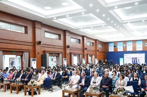 Diễn đàn giáo dục quốc tế: Trao quyền để học sinh tự tin và hạnh phúc