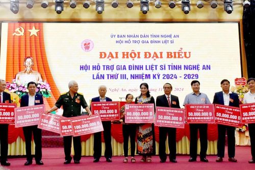Hỗ trợ xây dựng nhà tình nghĩa cho 13 gia đình thân nhân liệt sĩ tại Nghệ An