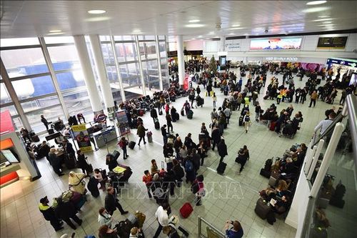 Anh: Sơ tán tại Sân bay Gatwick do sự cố an ninh
