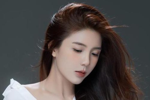 Cô gái Đà Lạt có tên độc lạ, nghe là thấy vui, nhan sắc 'dậy sóng' tựa mỹ nhân TVB